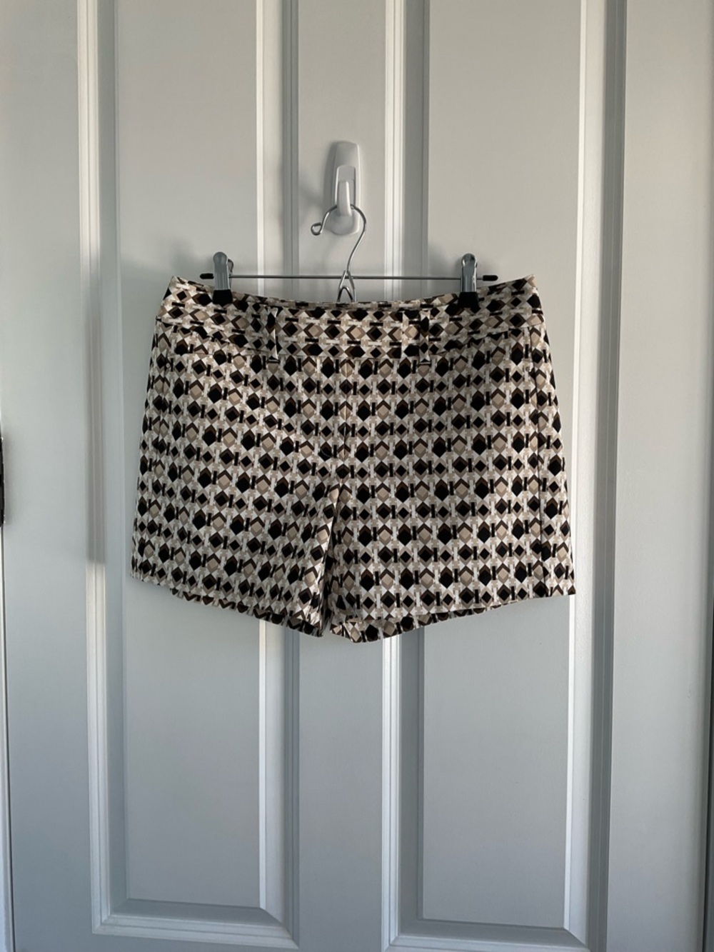 White House Black Market Geometric Print Crop Leg Shorts in Black & Tan